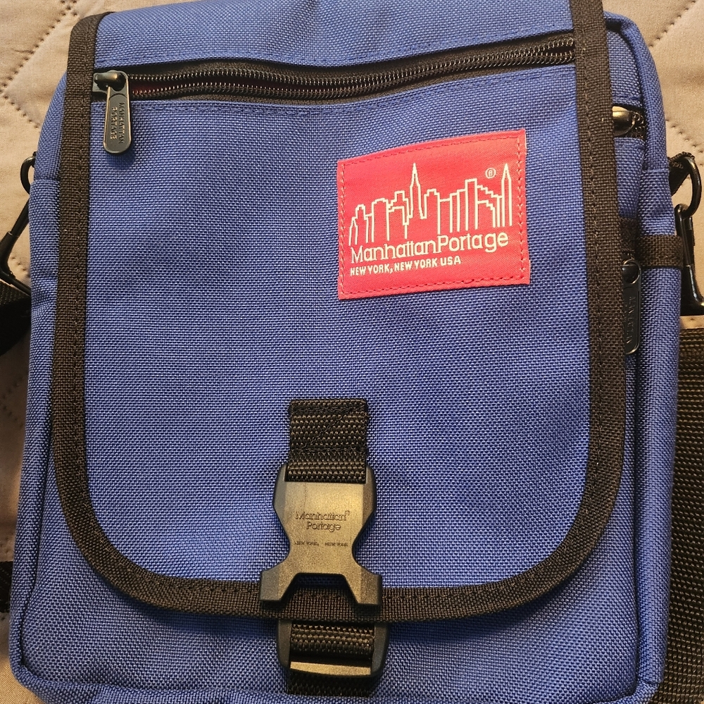 Manhatran Portage Small Crossbody Bag